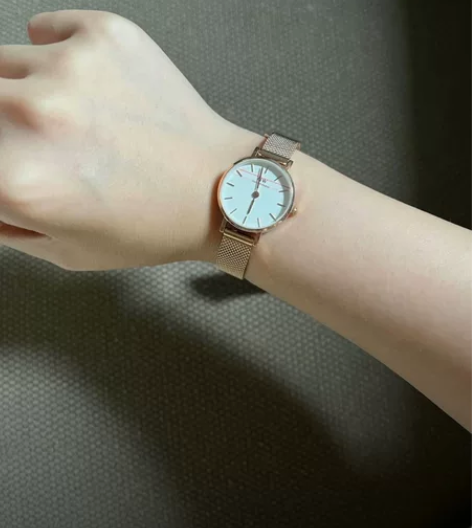 dw手表，它是全新未拆封未使用的，原因之前...