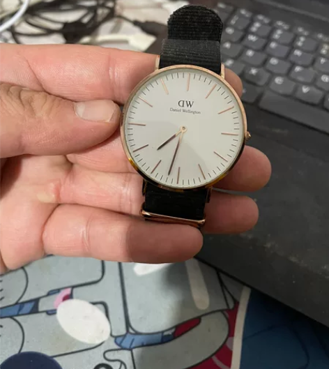DW手表,40表盘,表带非原装,没电了,需...