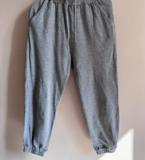 九分裤运动裤 感兴趣的话点“我想要”和我私...