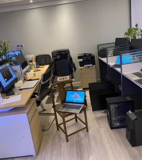 自己公司停业了，57套联想戴尔办公电脑，办...