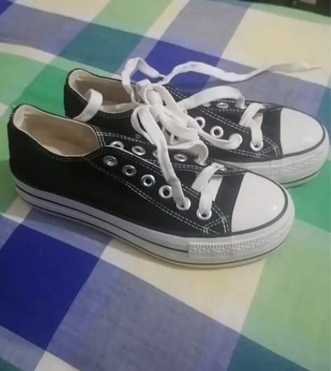 穿过一次的 ,23.5码 ,厚底 。 感兴...