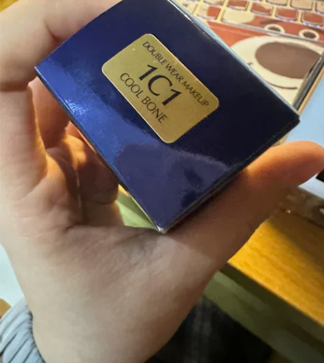 全新个人出雅诗兰黛dw粉底液1c1色号 之前一直用这个色号 ...