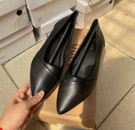 清货断码鞋处理，全新，摆柜，码数37，黑色...