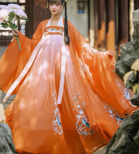 玉术离鲸可出可换 玉术汉服女原创离鲸齐胸襦...