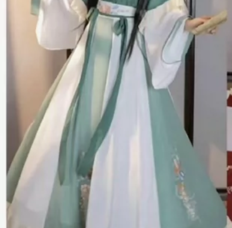 柒邑阑珊绿色裙摆六米摆,全绣花一整套88r...