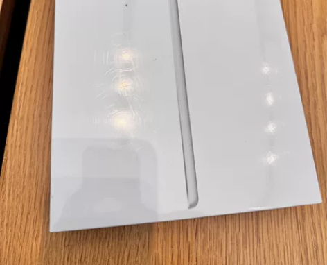 全新未拆封Apple iPad 9代 64...