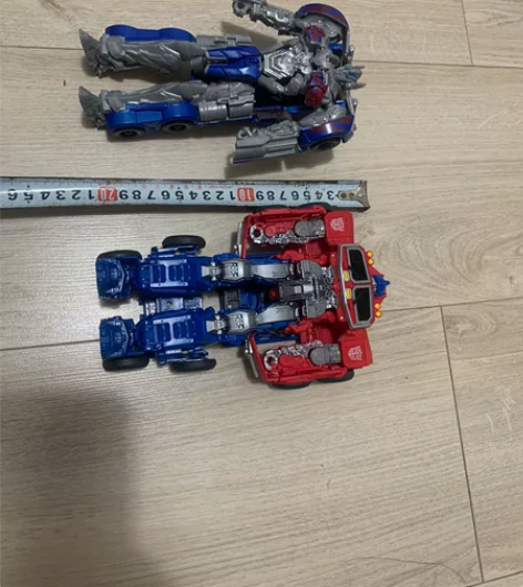 两个孩之宝擎天柱，碰碰变形+快速变形，快速...