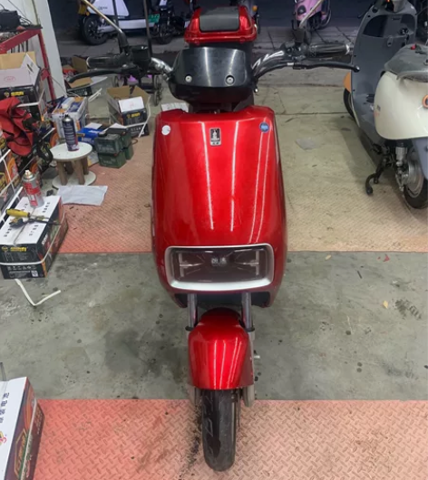 五羊新国标电动车，五块大电池，刚换新电瓶。...