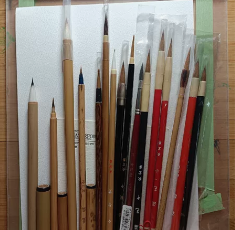 各种秋宏斋,问心堂,鹿纹家的笔,都是全新的...