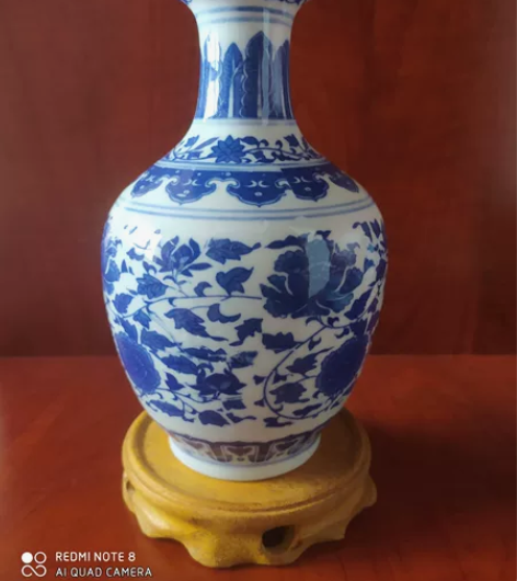 景德镇 青花瓷花瓶 高度18厘米  一对的...