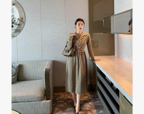 ADA MISS意式时装美学气质翻领收腰系...