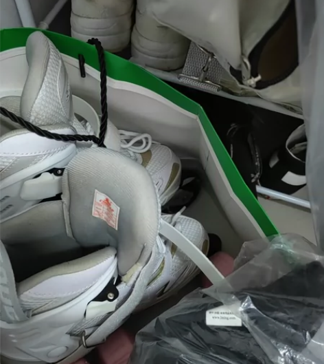 COUGAR/美洲狮 八成新，12月份购入...