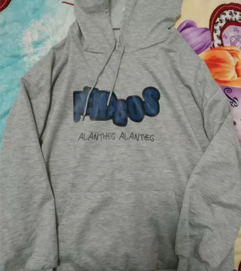 出闲置衣物啦!!!便宜出都是好物~ 图一:...