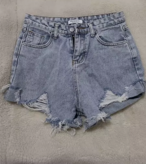 牛仔短裤m码 一条16