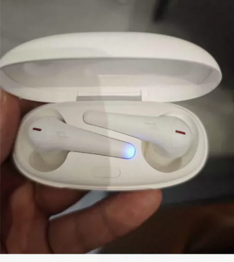 万魔耳机 降噪豆 耳机 性能不错，右耳突然...