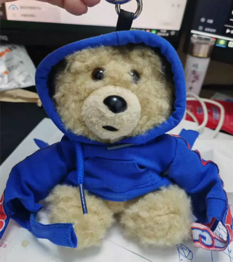 全新闲置的GOC IN C小熊充电宝迷你充...