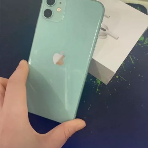 出个iPhone11   256G绿色，爱...