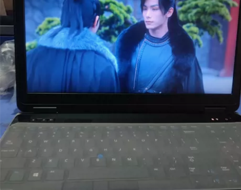 酷睿i7，16寸宽屏戴尔笔记本，成色很新，...