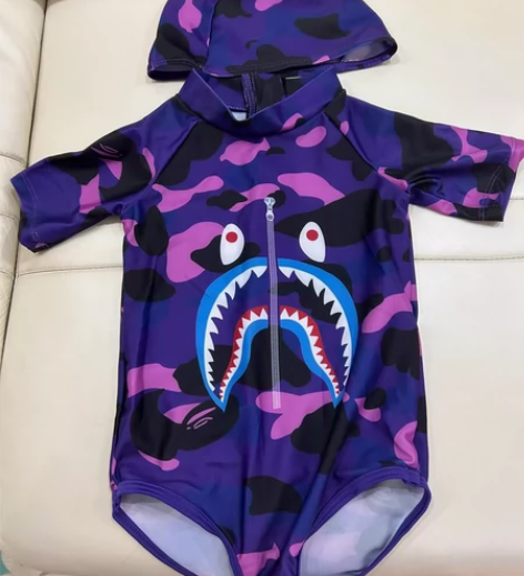 全新儿童婴儿男女童泳衣小码带帽子，适合90...