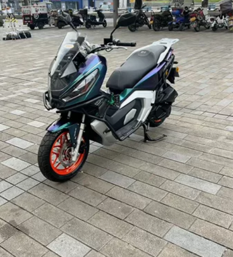 三業赛博150ADV旗舰版，同级别配置天花...