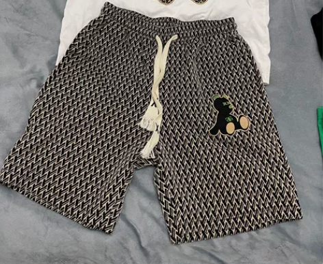 男士一套40出，上衣3XL，短裤L码 感兴...