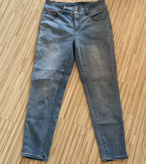 牛子裤，基本新，腰围82-92臀围104-...