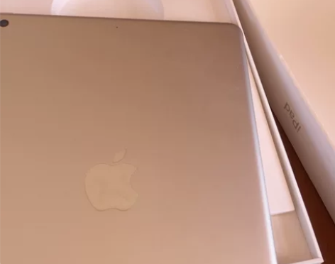 ipad2018 32g wifi版 自用...