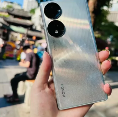 荣耀70手机  99新! 女生自用，保护得...