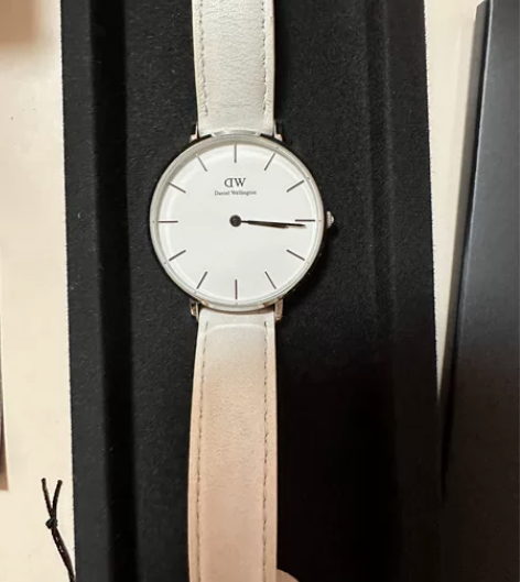 正品DW （丹尼尔惠灵顿） 大王手表白色款...