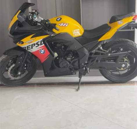 隆鑫摩托车 感兴趣的话点“我想要”和我私聊...