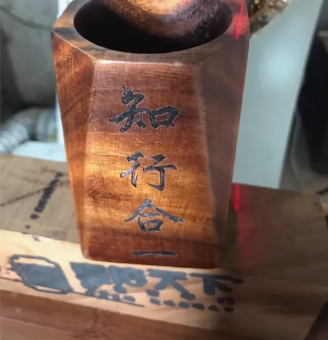 胡桃木笔筒多种款式可免费刻字，全国包邮，偏...