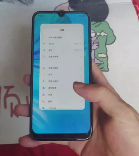 小米cc 9e  4+64G内存 触摸灵敏...