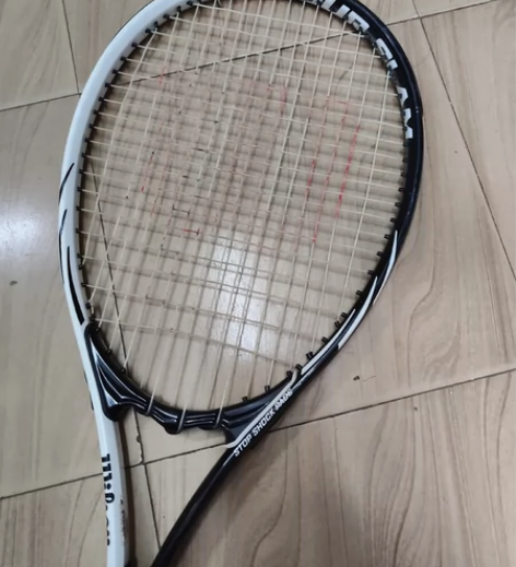 网球新手拍，上网球普修课用，现毕业，低价出...