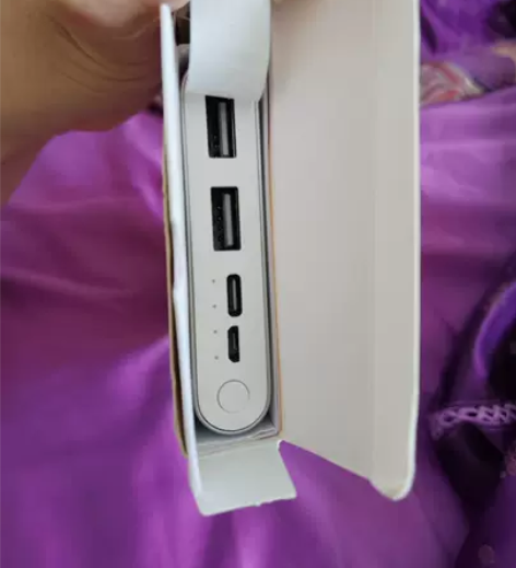 小米移动电源3全新未用折价处理 感兴趣的话...