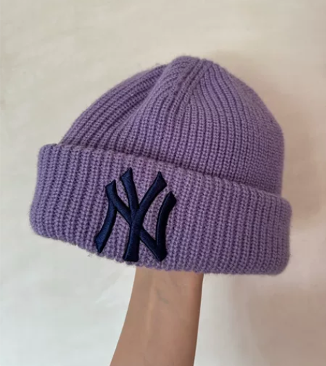 MLB紫色毛线帽 正品保证 洗衣机洗过一次...