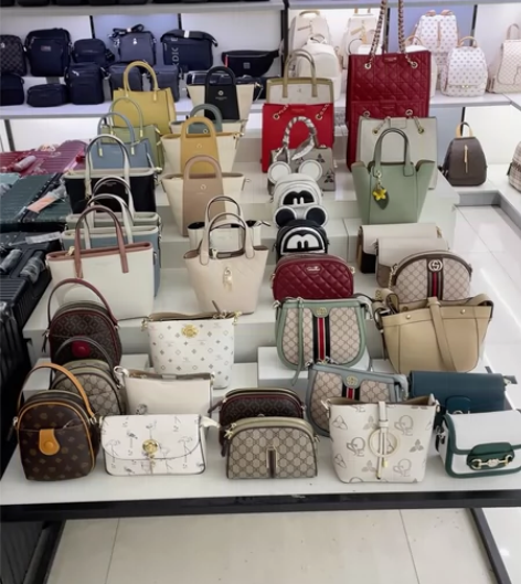 啄木鸟，袋鼠时尚女包，看中的可以发细节图 ...