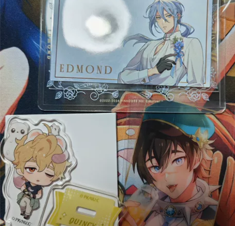 出出一些 昆西小亚克力（有点小划痕在边上）...