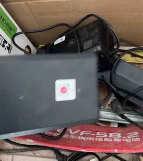 爱玛原装充电器，60v58安至60v80安...