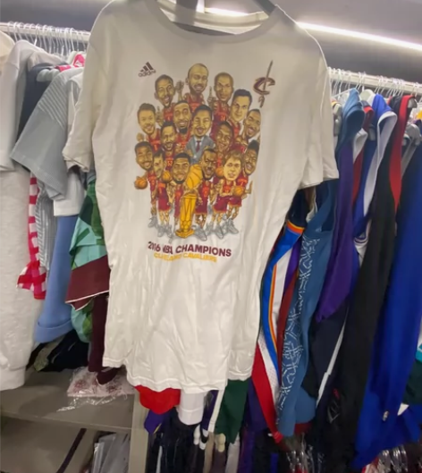 骑士 2016 夺冠T恤 l码 绝版 感兴...