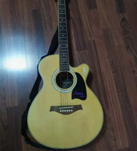 出9新艾斯特莱雅吉他，型号psj914，玫...