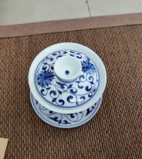 私人订制，王桂兰手绘缠枝莲三才盖碗，容量1...