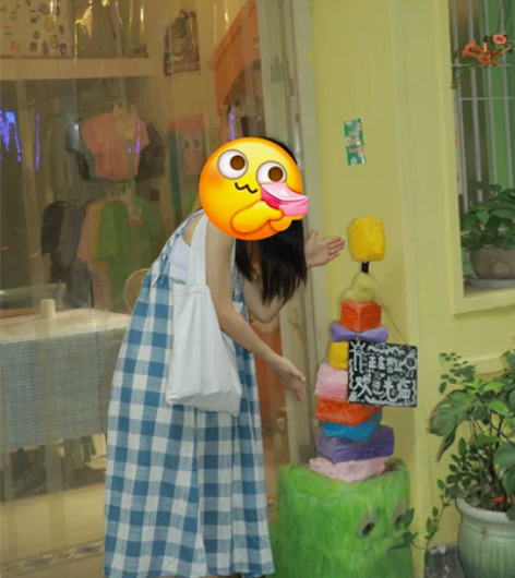 田园风吊带裙女夏季宽松遮肉文艺复古甜美蓝白...