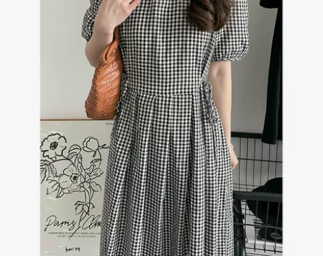 泡泡袖格子连衣裙女夏季田园风复古蕾丝娃娃领...