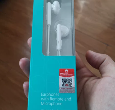 华为荣耀耳机 半入耳式 全新的,耳机太多了...