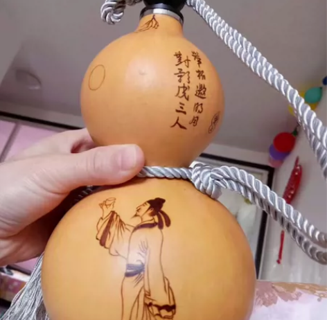 纯手工烙画，酒葫芦， 感兴趣的话点“我想要...