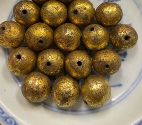 老沉香 清代老药沉香珠子 合香老珠子，鎏金...