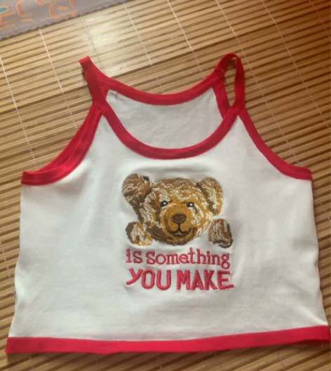 均码小熊背心 全新仅试穿 感兴趣的话点“我...