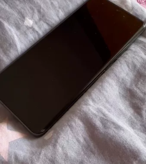 小米12 无划痕（边角不是磕的，是贴膜），...