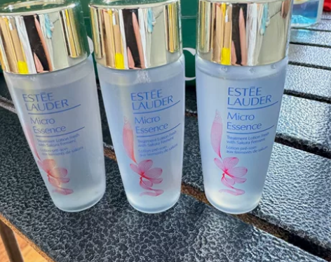 雅诗兰黛樱花水30毫升×3瓶108元 专柜...