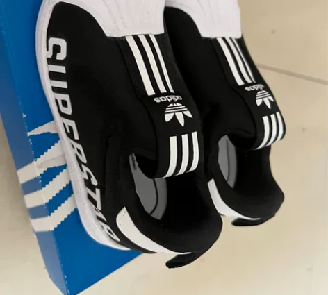 阿迪达斯童鞋 尺码6K全新